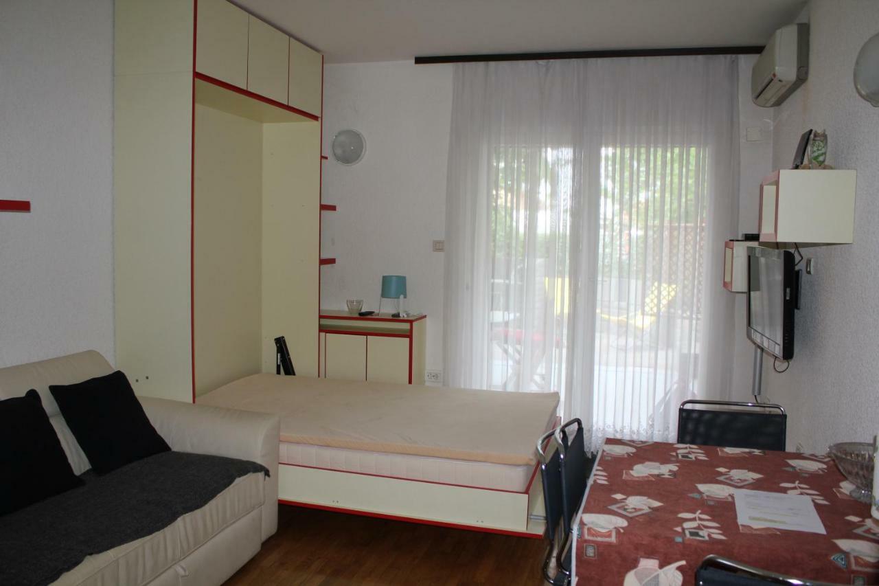 Apartmajsko Naselje Zusterna * Capodistria